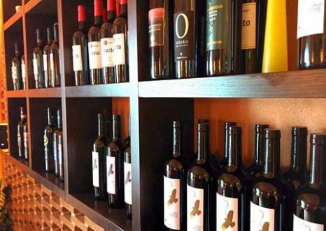 wine bar a Minori, Costiera Amalfitana